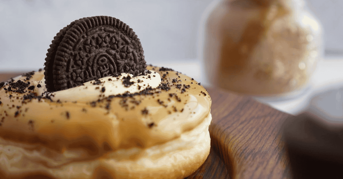 FI-Are-Oreos-Vegan-Unpacking-the-Ingredients-List_Cooking_And_Twist_Oreo-Cake