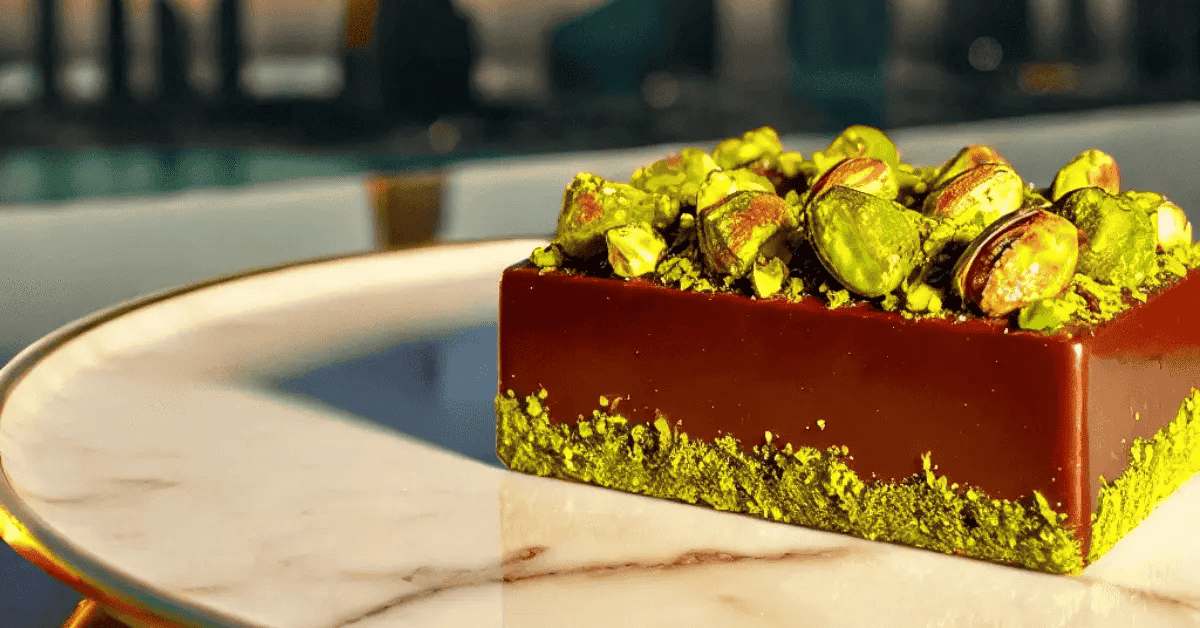 FI-Dubai-Chocolate-Bar_Chocolat_Pistachio_cooking_and_twist_recipes