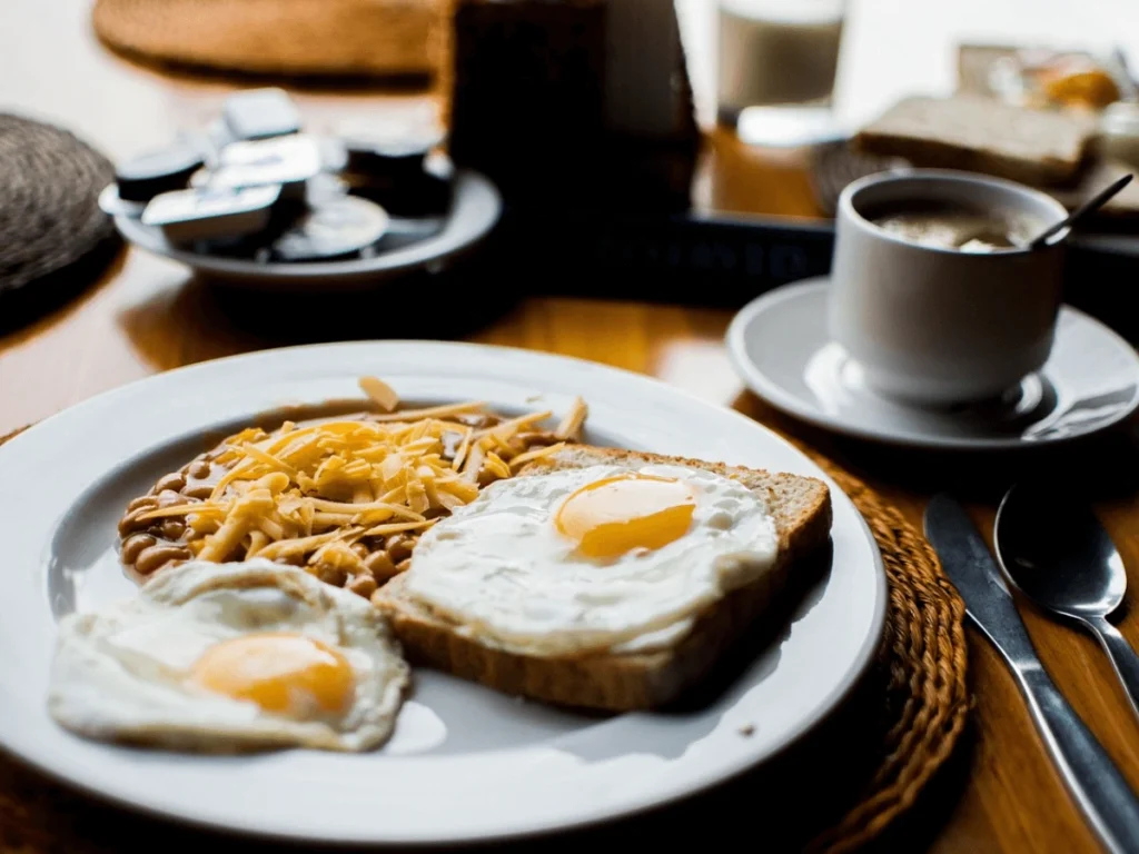 English-breakfast-with-eggs-baked-beans-cheese-and-toast